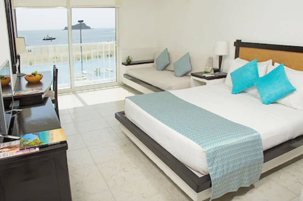 SUPERIOR, DOUBLE BED