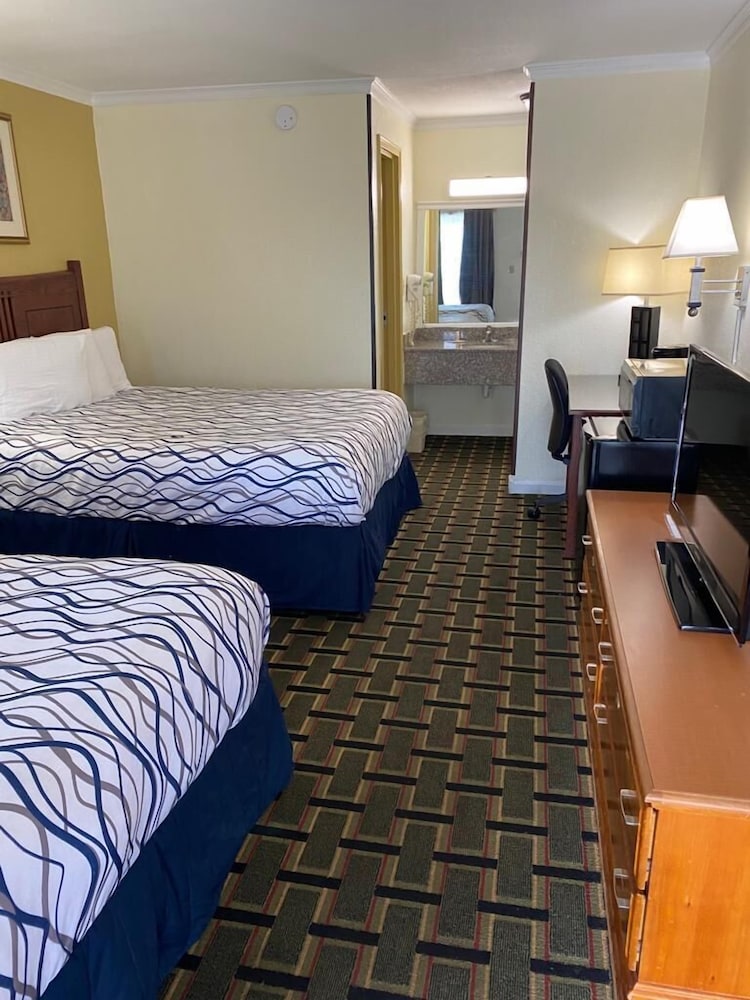West Bank Inn 25/60