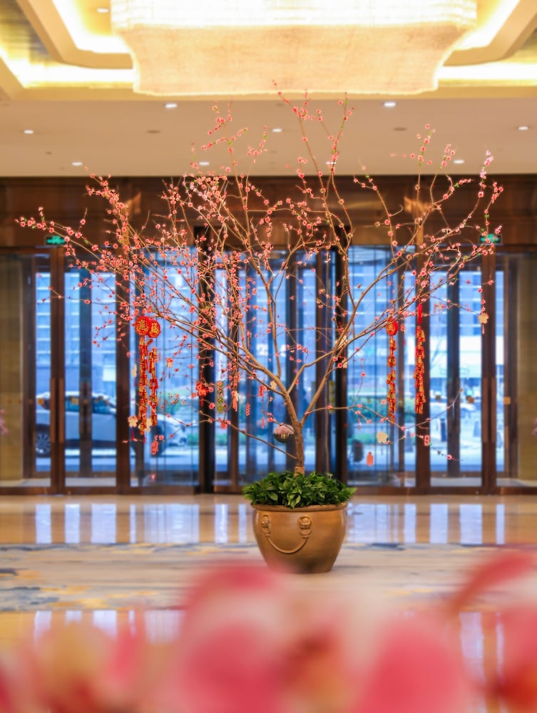 Shangri-La Hefei 24/50