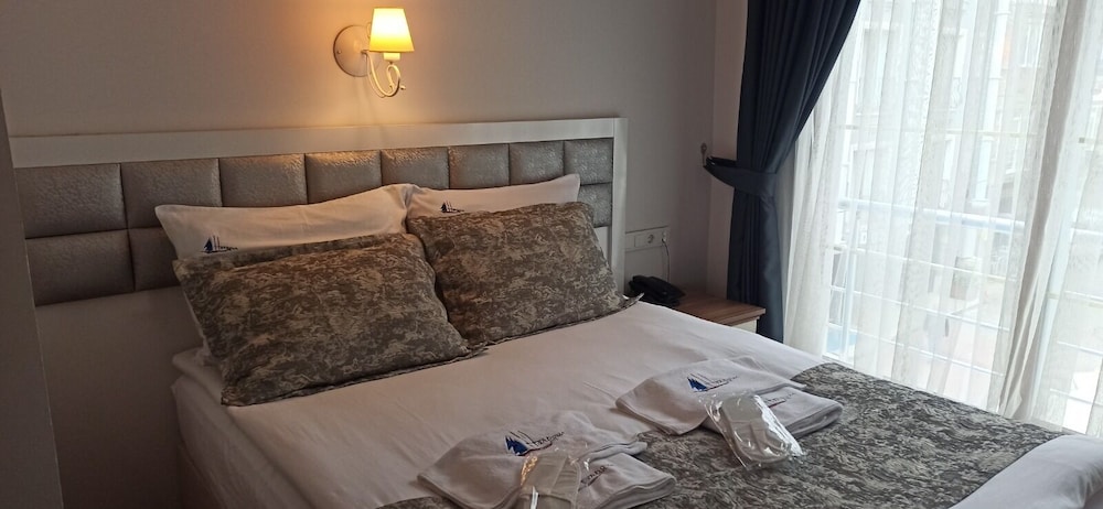 Harbour Otel 3/9