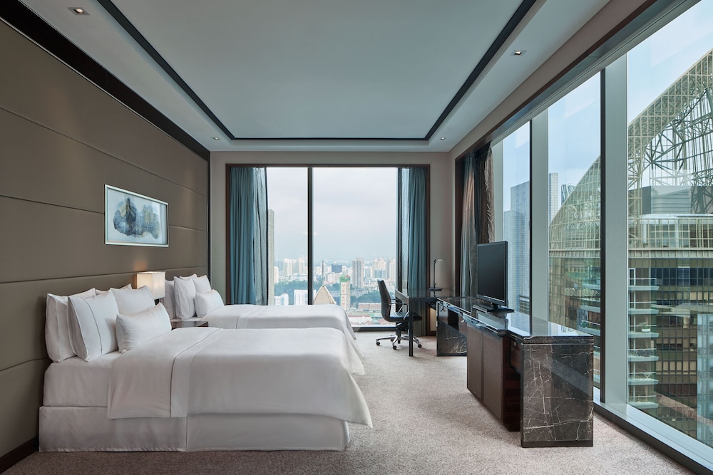 The Westin Singapore 6/52