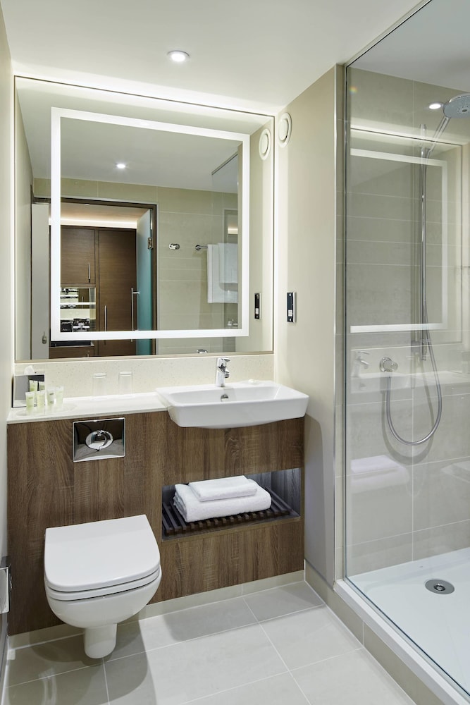 Courtyard By Marriott Oxford South 18/59