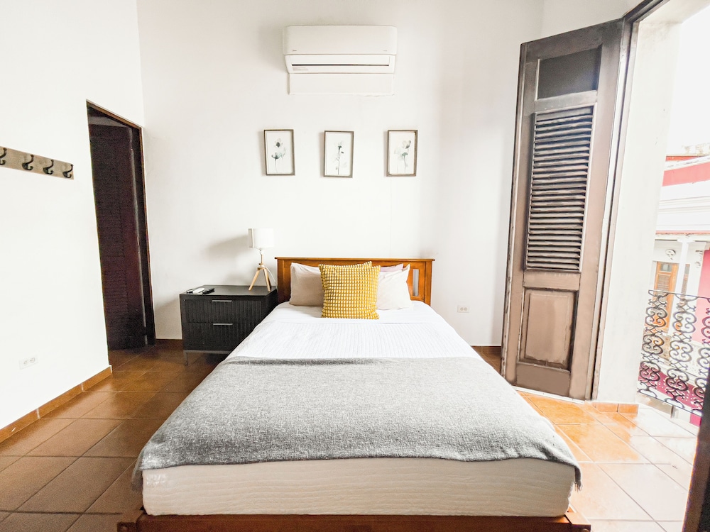Old San Juan Rentals 12/50