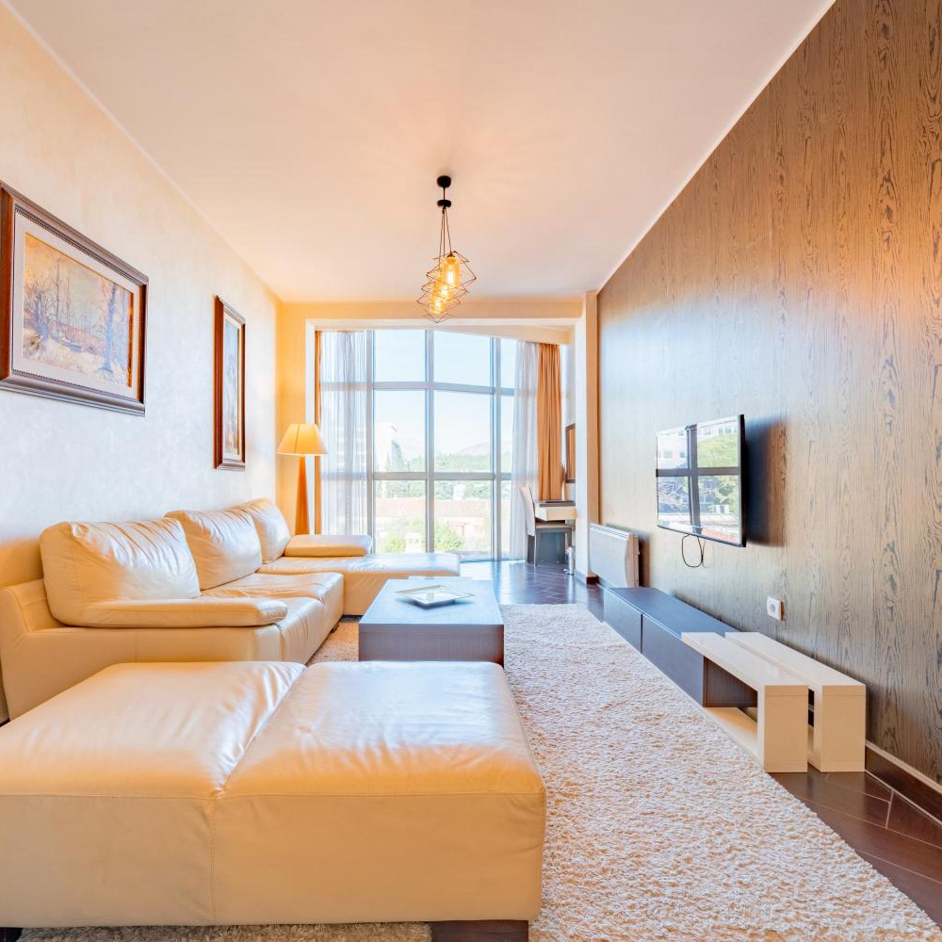 SUPERIOR, APARTMENT