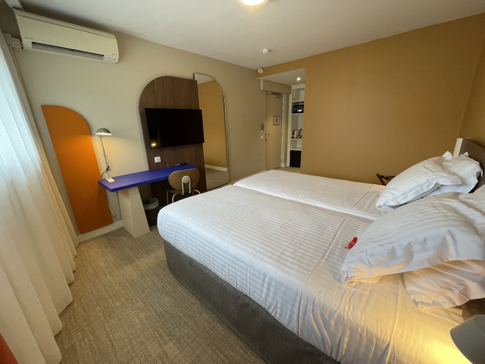 STANDARD, TWIN BEDS