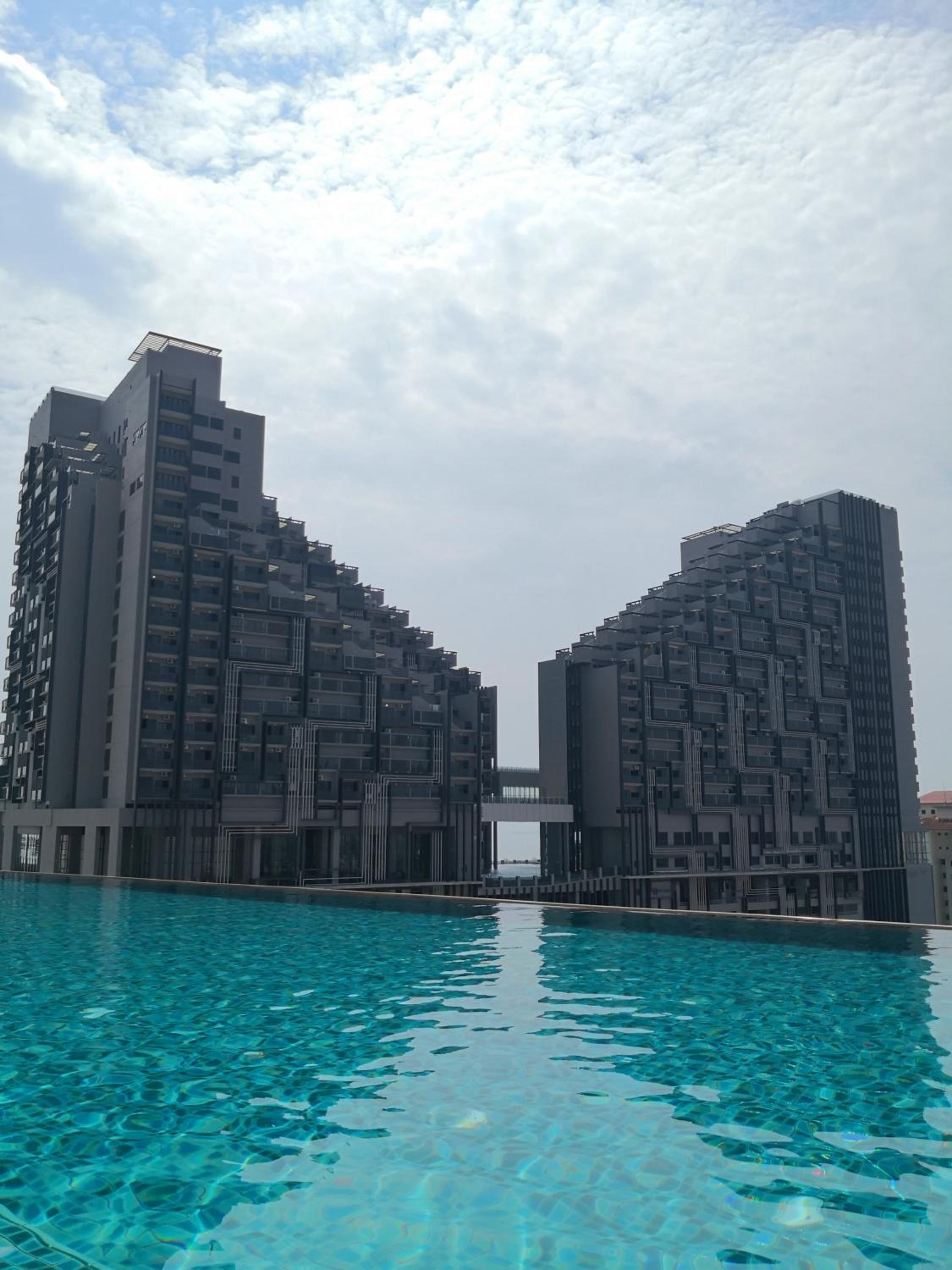 imperio residences by lets stay 50/53