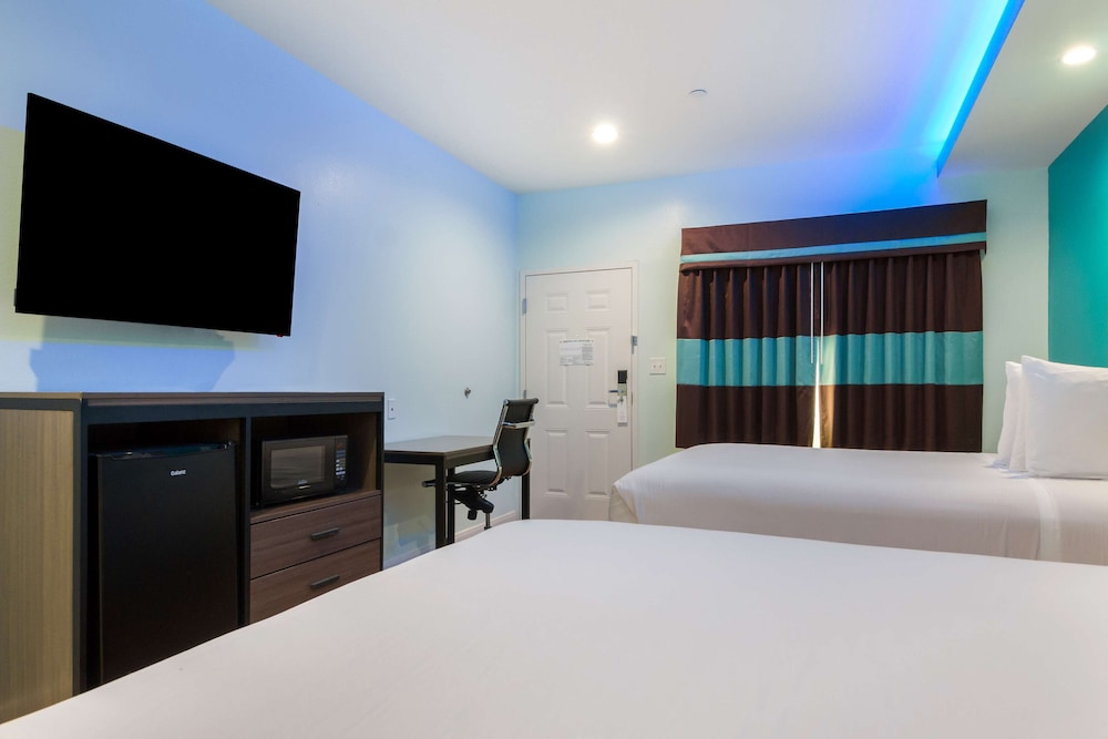 غرفة بسريرين كوين للمدخنين، Americas Best Value Inn Aldine Westfield 3/4