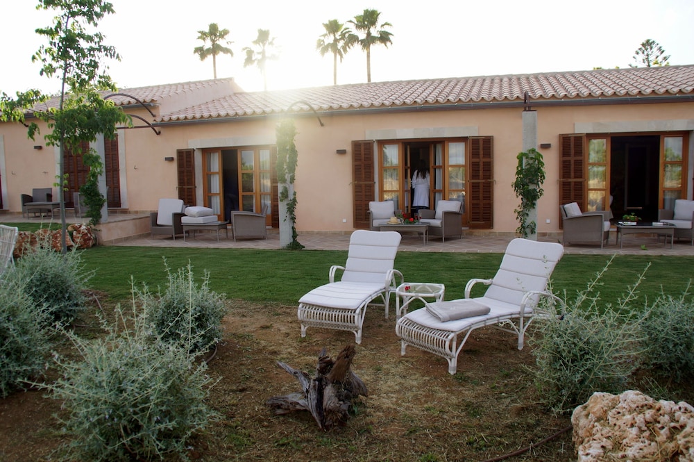 Aumallia Hotel And Spa 45/50