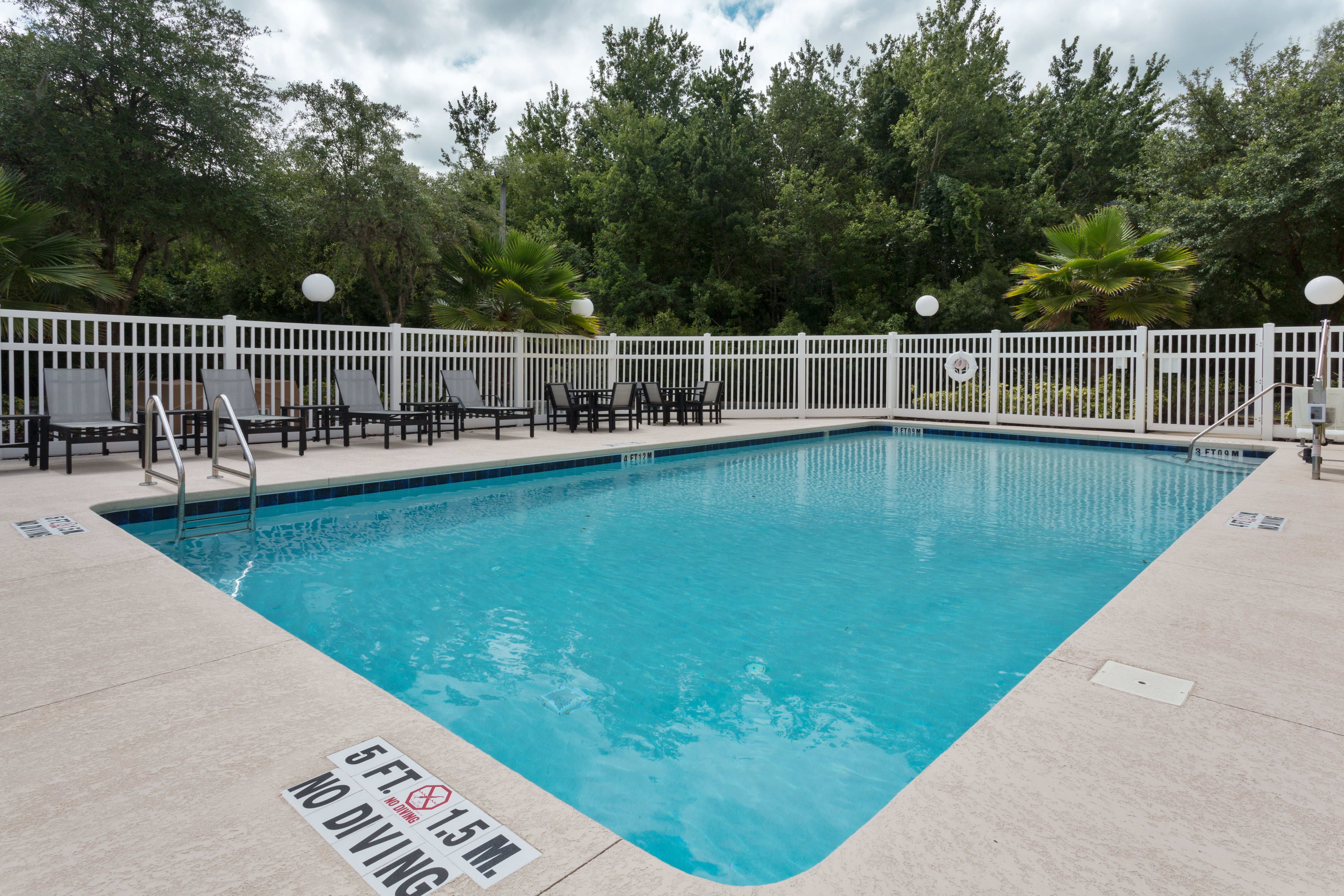Holiday Inn Express Hotel Suites Plant City 38/70