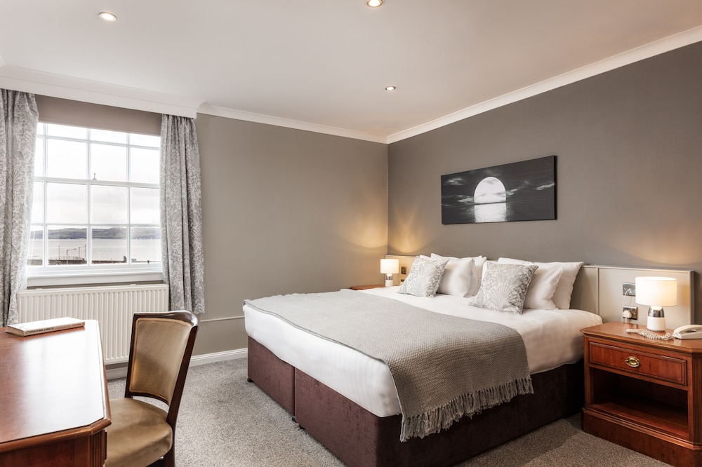 North West Castle Hotel 17/50