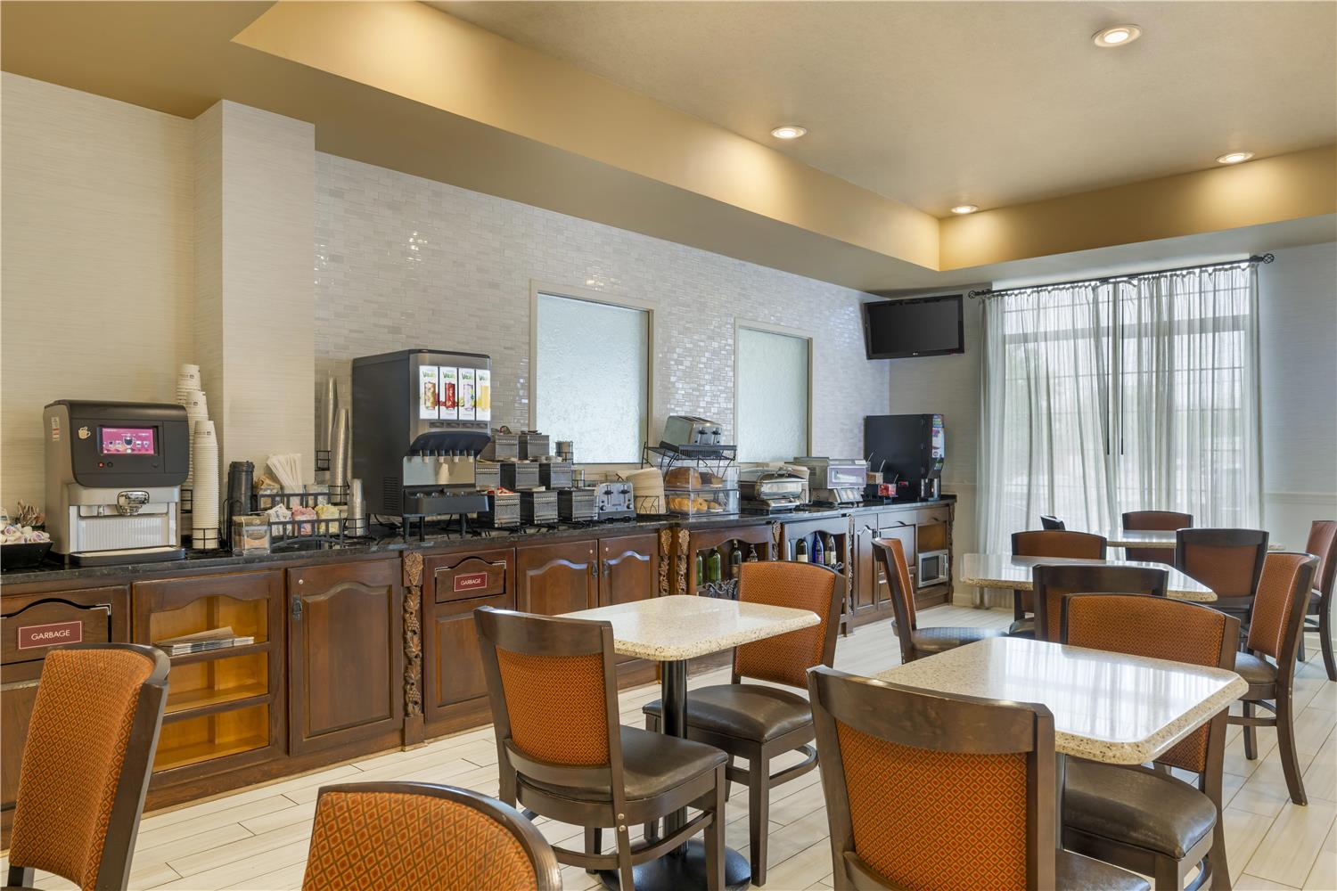 Best Western Plus Vineyard Inn & Suites 45/51