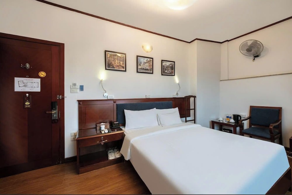 SUPERIOR, DOUBLE BED