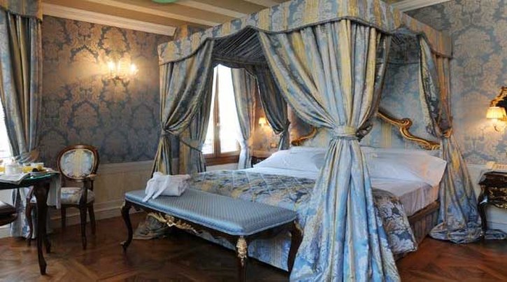 Canal Grande Hotel 5/36