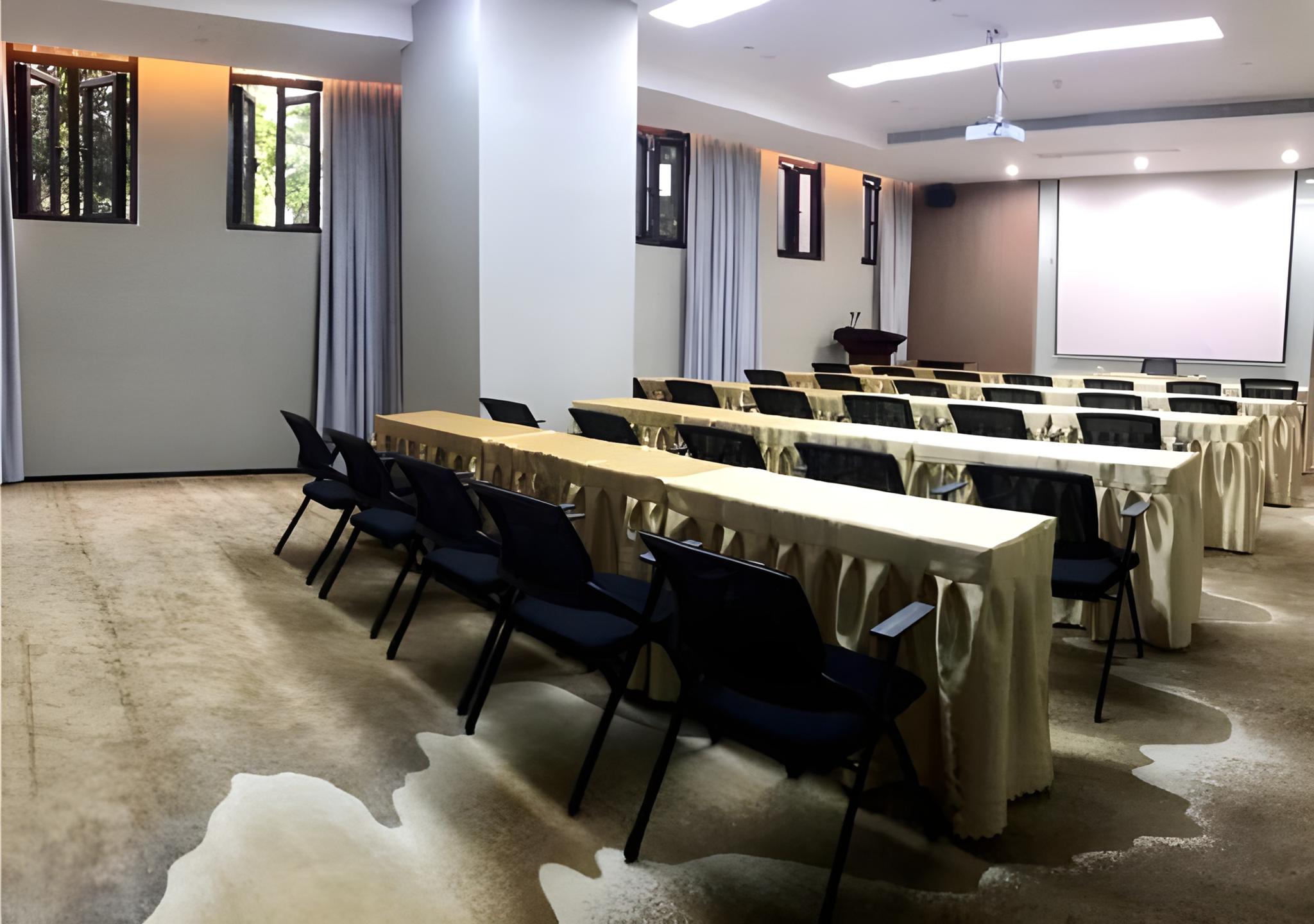 Borrman Hotel Liuzhou Guizhong Avenue Liugao 51/59