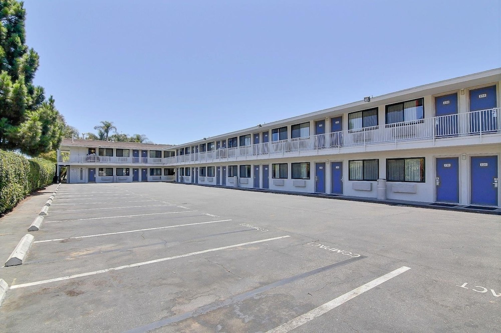 Motel6 Goleta, CA - Santa Barbara 50/57