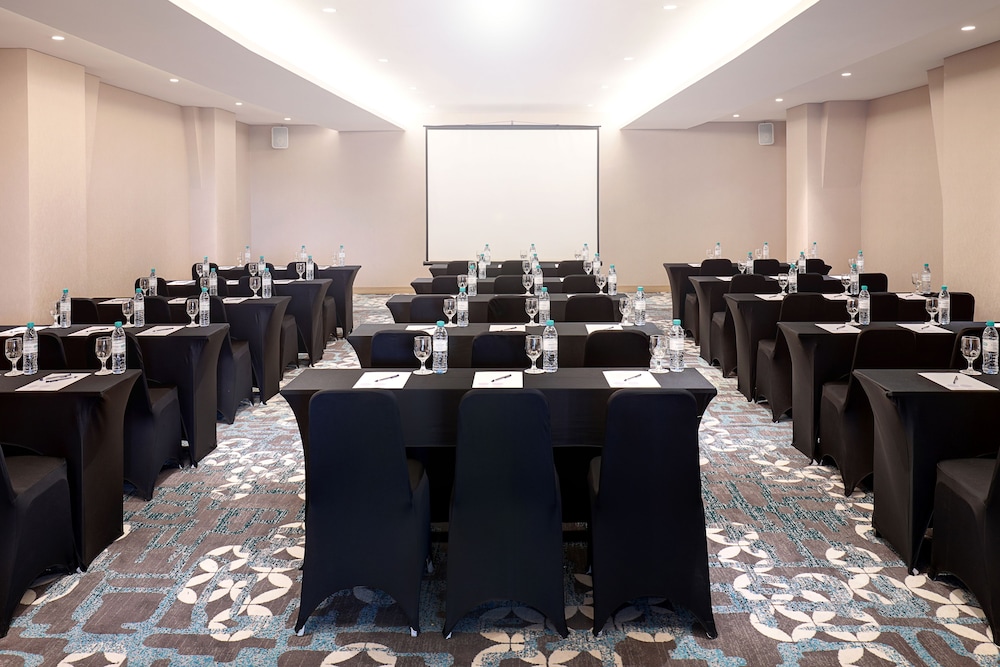 Novotel Samator Surabaya Timur 56/70