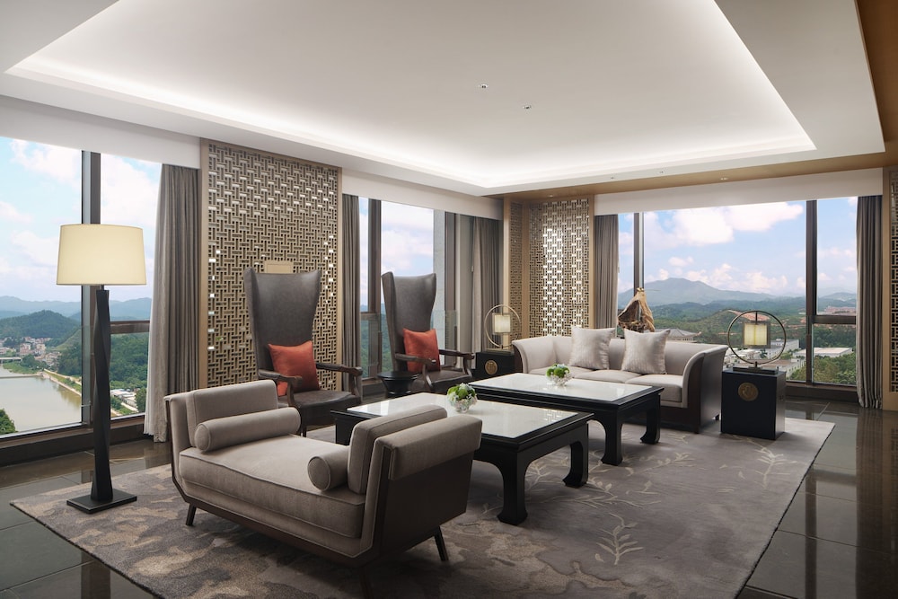 Sheraton Yunfu Xinxing Hotel 35/55