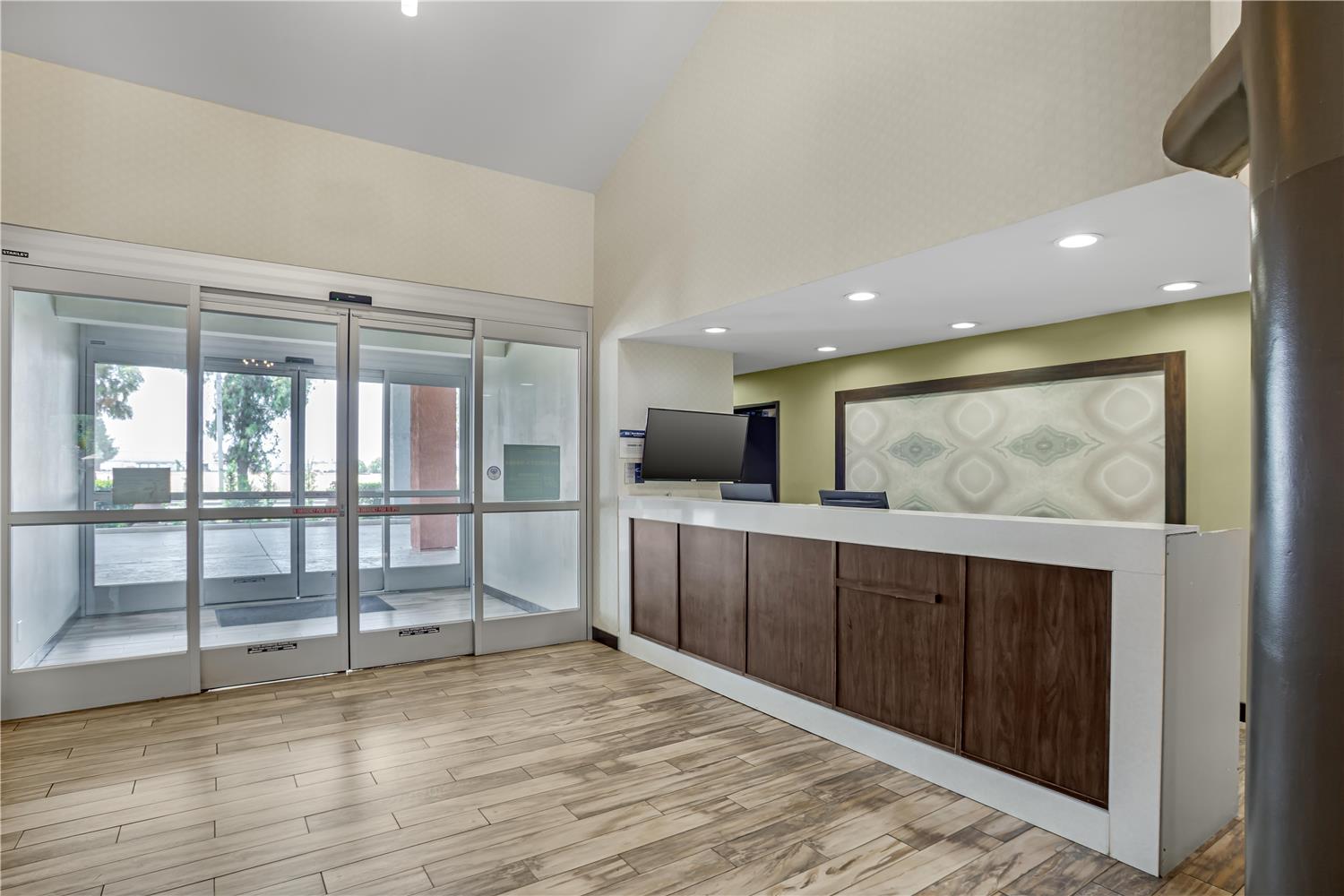 Best Western Porterville Inn 11/47