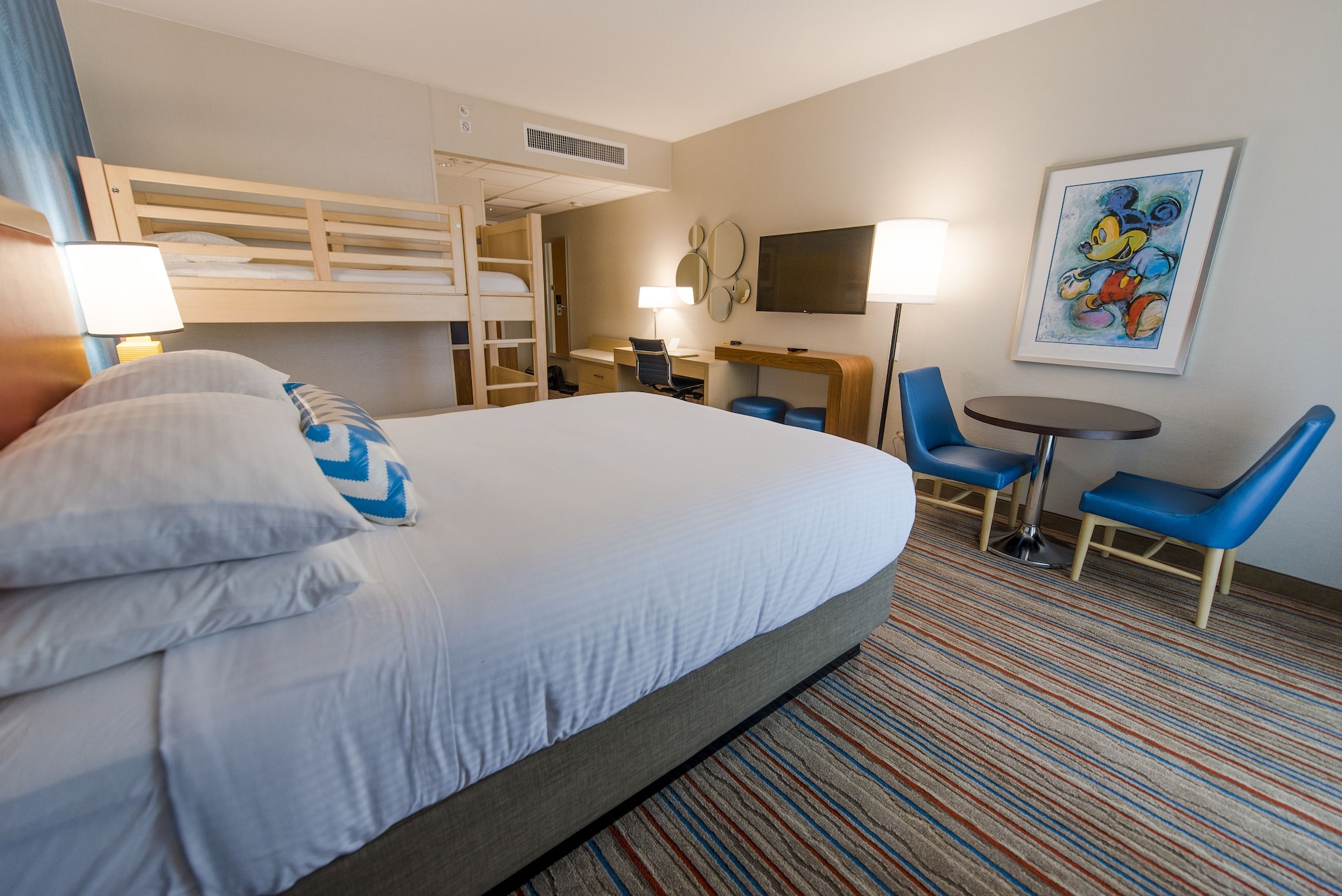 ROOM, MULTIPLE BEDS, BUILDING 1, ACCESSIBLE
