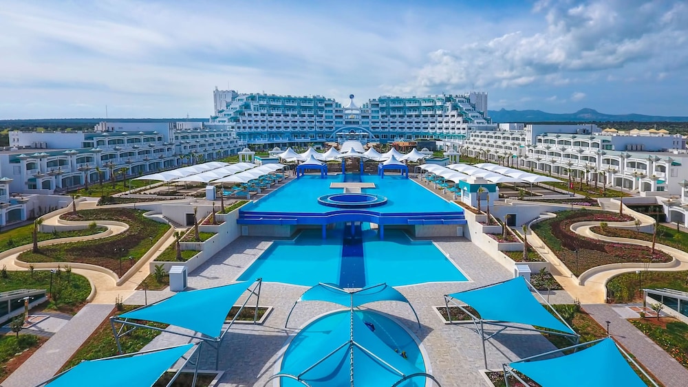 Limak Cyprus Deluxe Hotel in Bafra