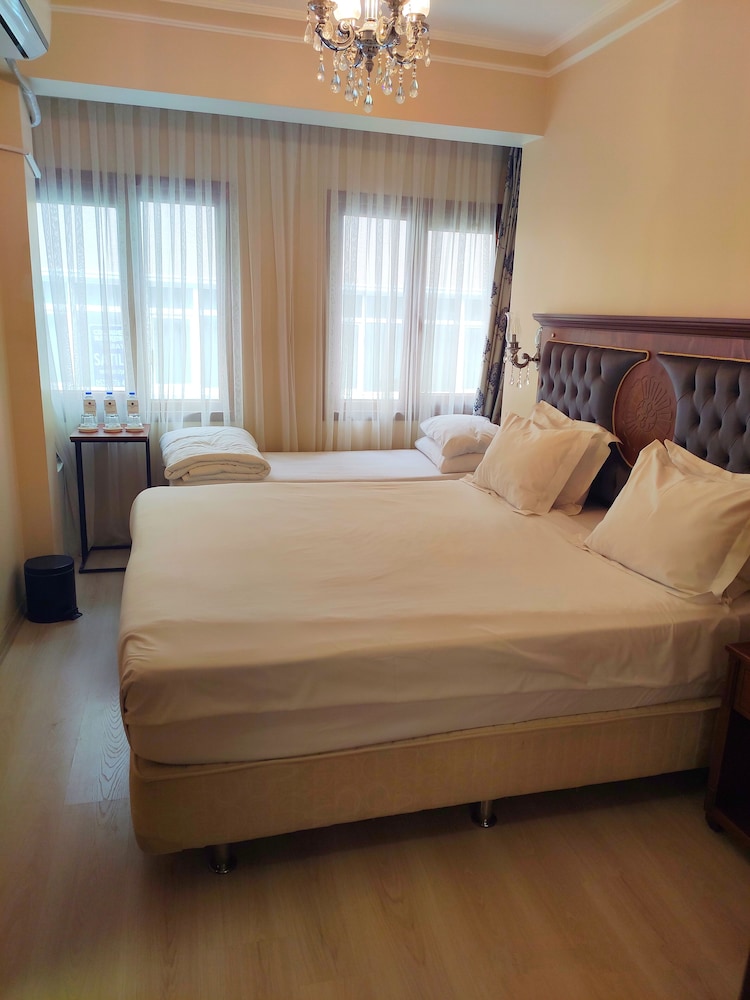 Ala Sofia Hotel 33/65