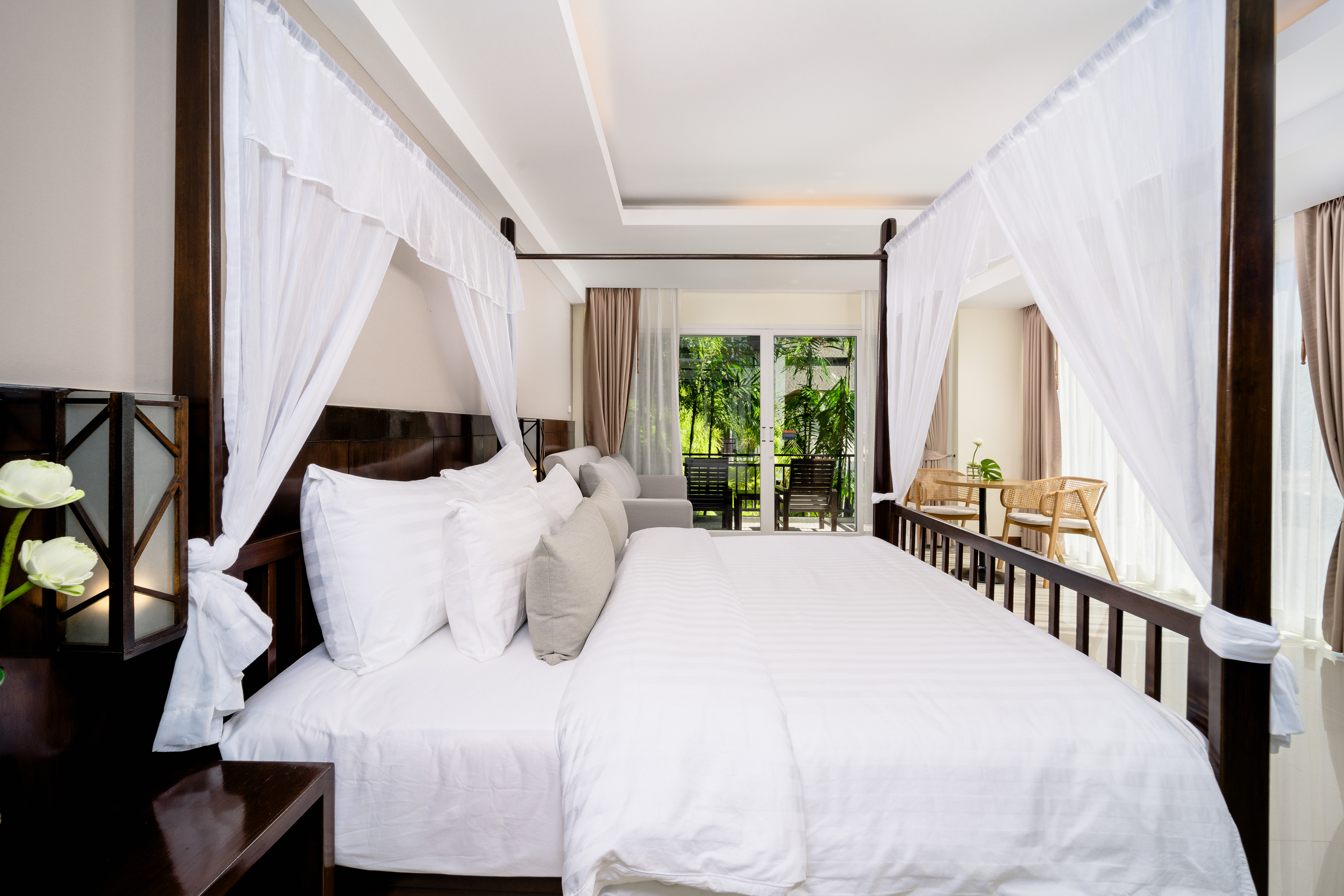 Junior Suite Corner(Free Minibar)