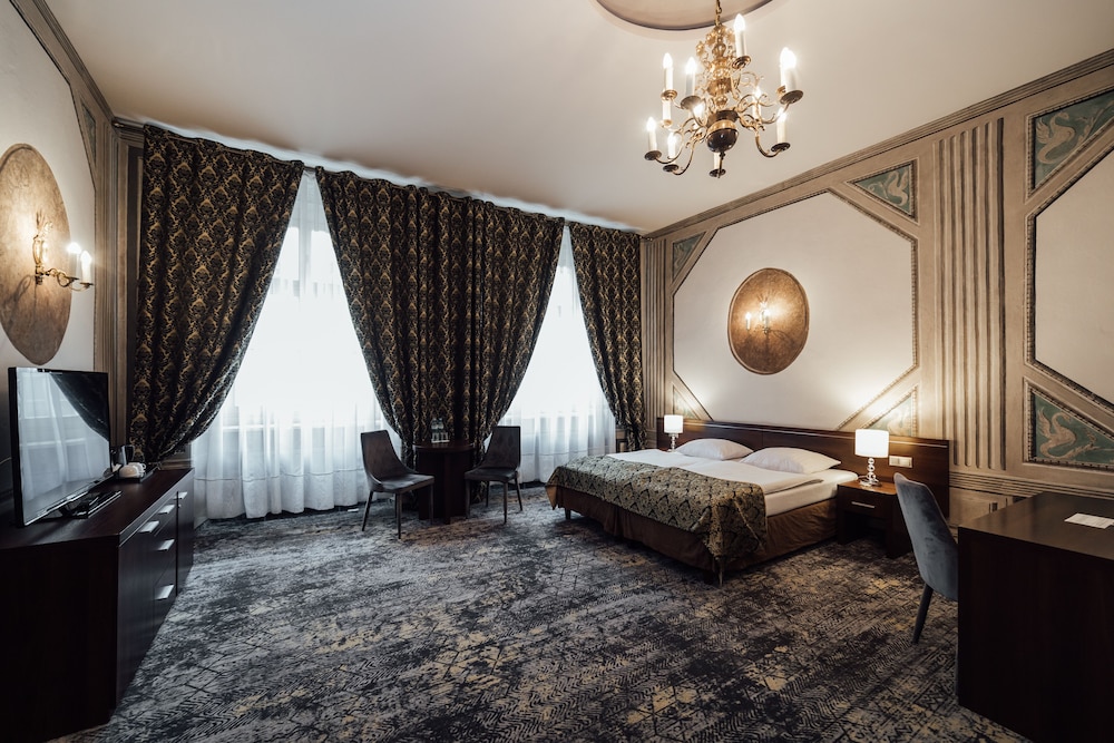 غرفة عائلية، Rezydent Hotel 2/3