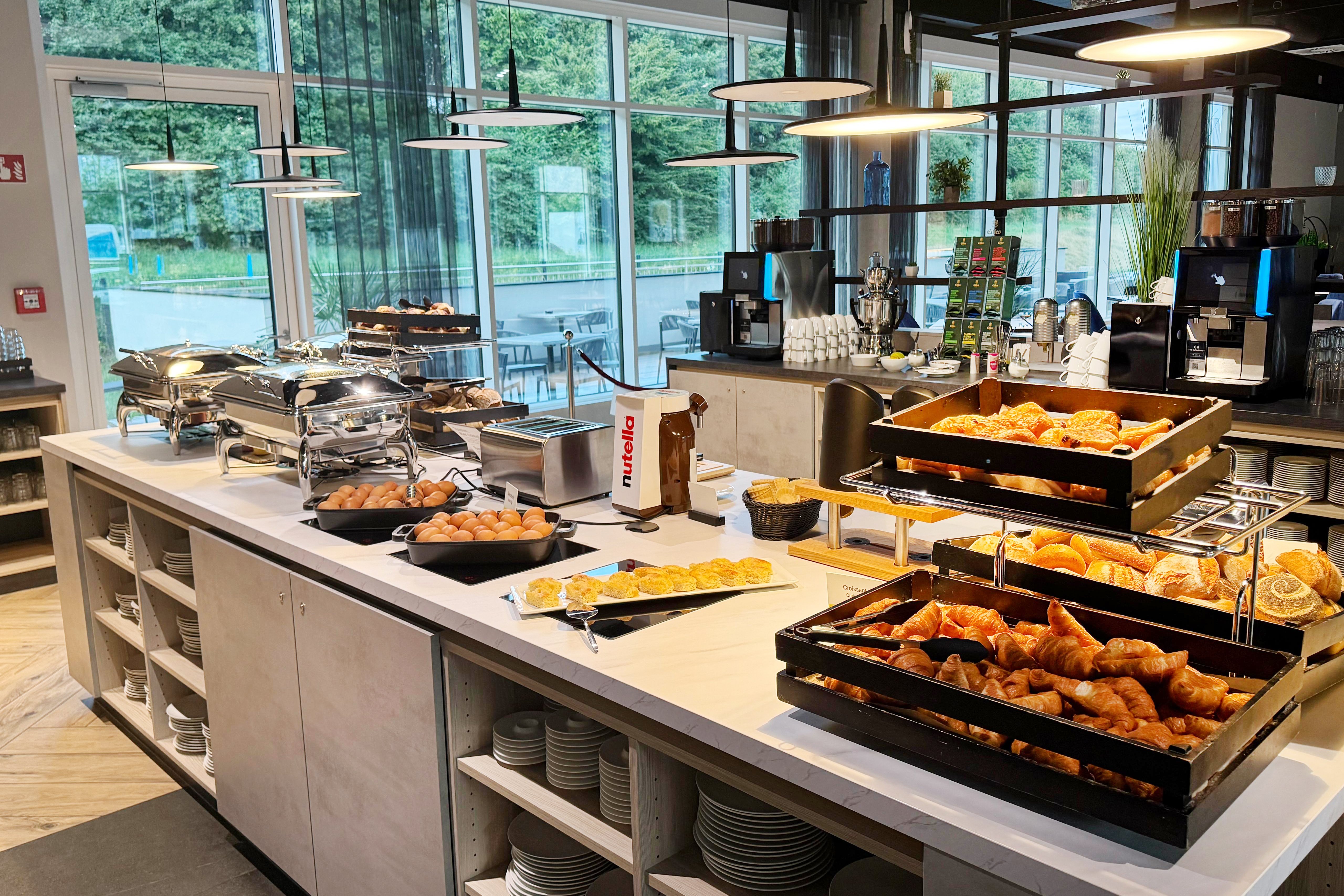 Garner Hotel Augsburg Nord by IHG 32/57