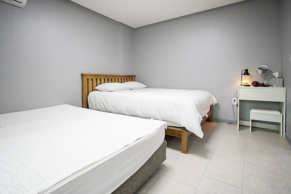 Gapyeong Blossom Pension 10/46