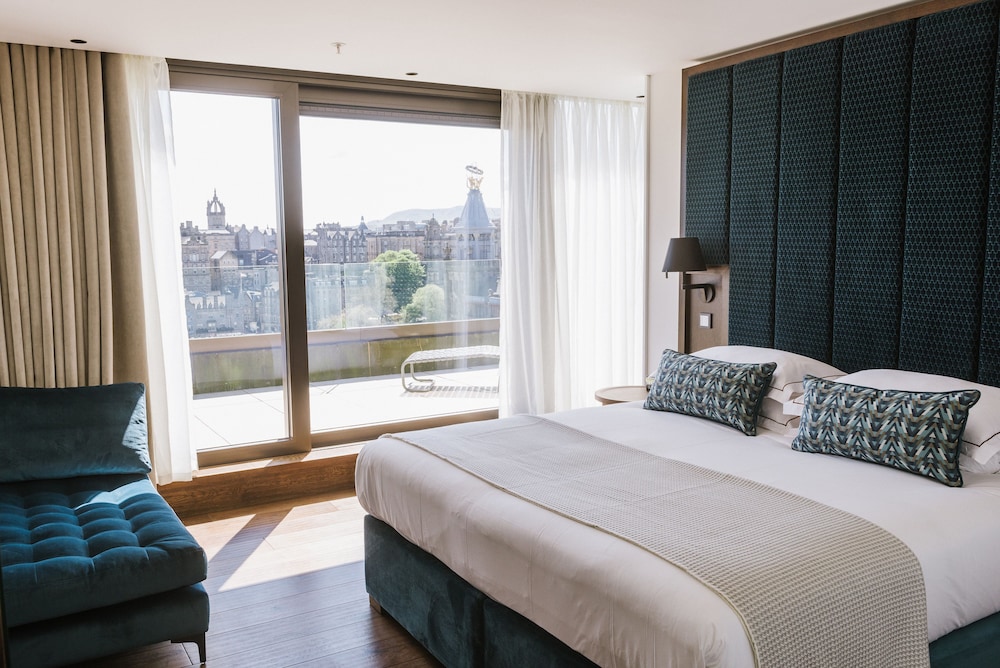 The Edinburgh Grand 15/50