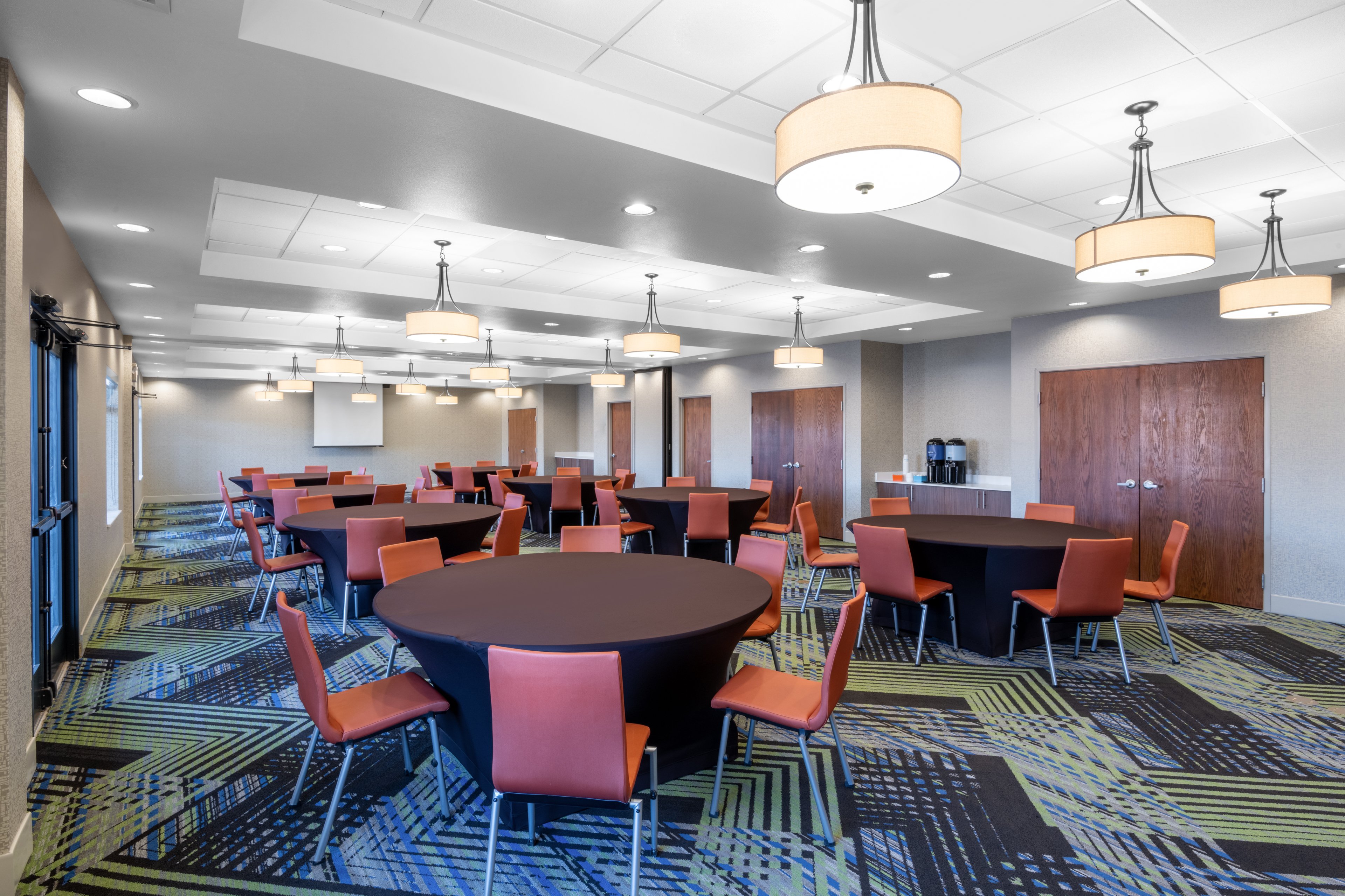 Holiday Inn Express Hotel Suites St George North 36/48