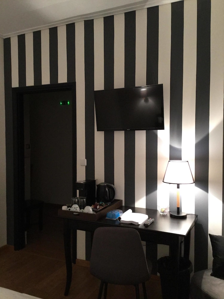 Athens Edition Guesthouse 24/28