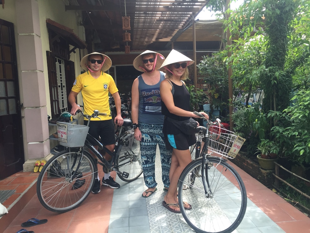 Terra Cotta Homestay And Hostel 30/36