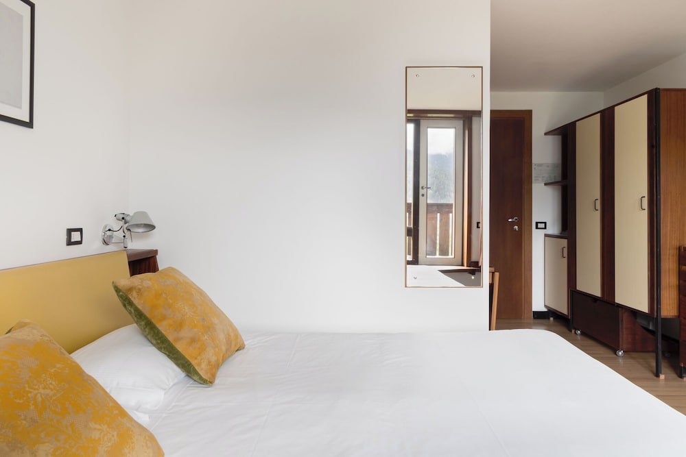 Boite Hotel 16/50