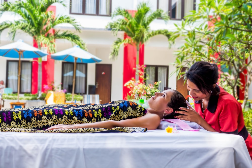 Ozz Hotel Kuta Bali 22/42