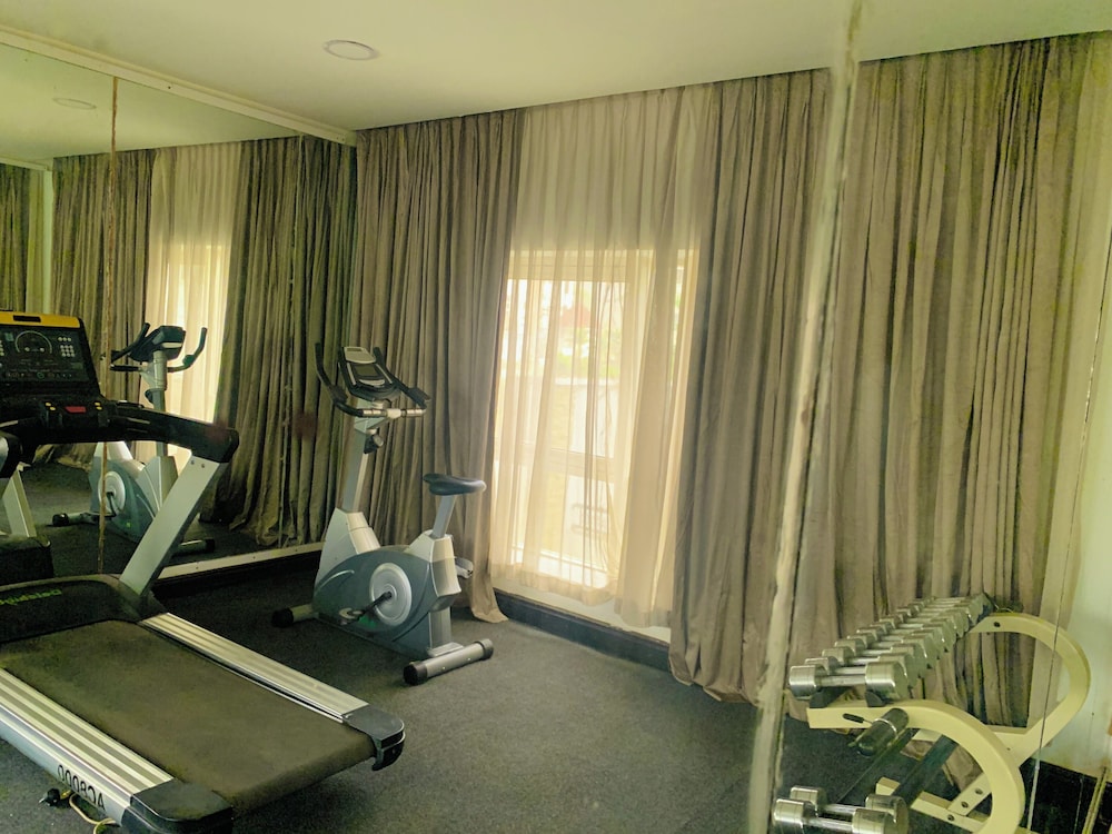 Grand Towers Hotel 29/50