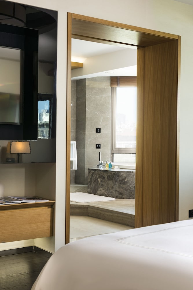 Swissotel The Bosphorus Istanbul 8/80