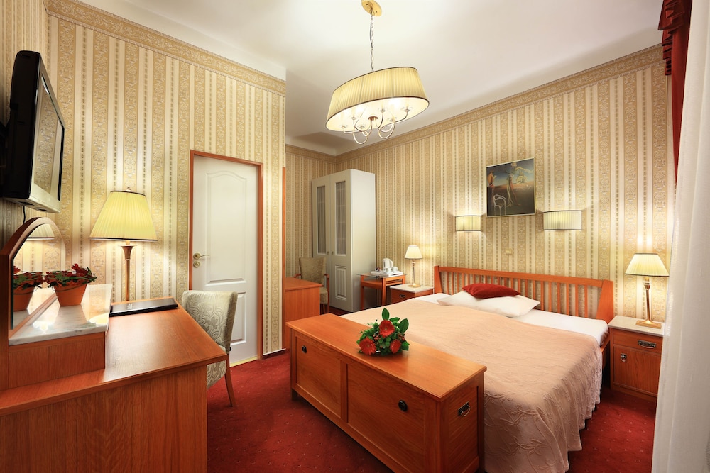 Hotel Salvator 34/50
