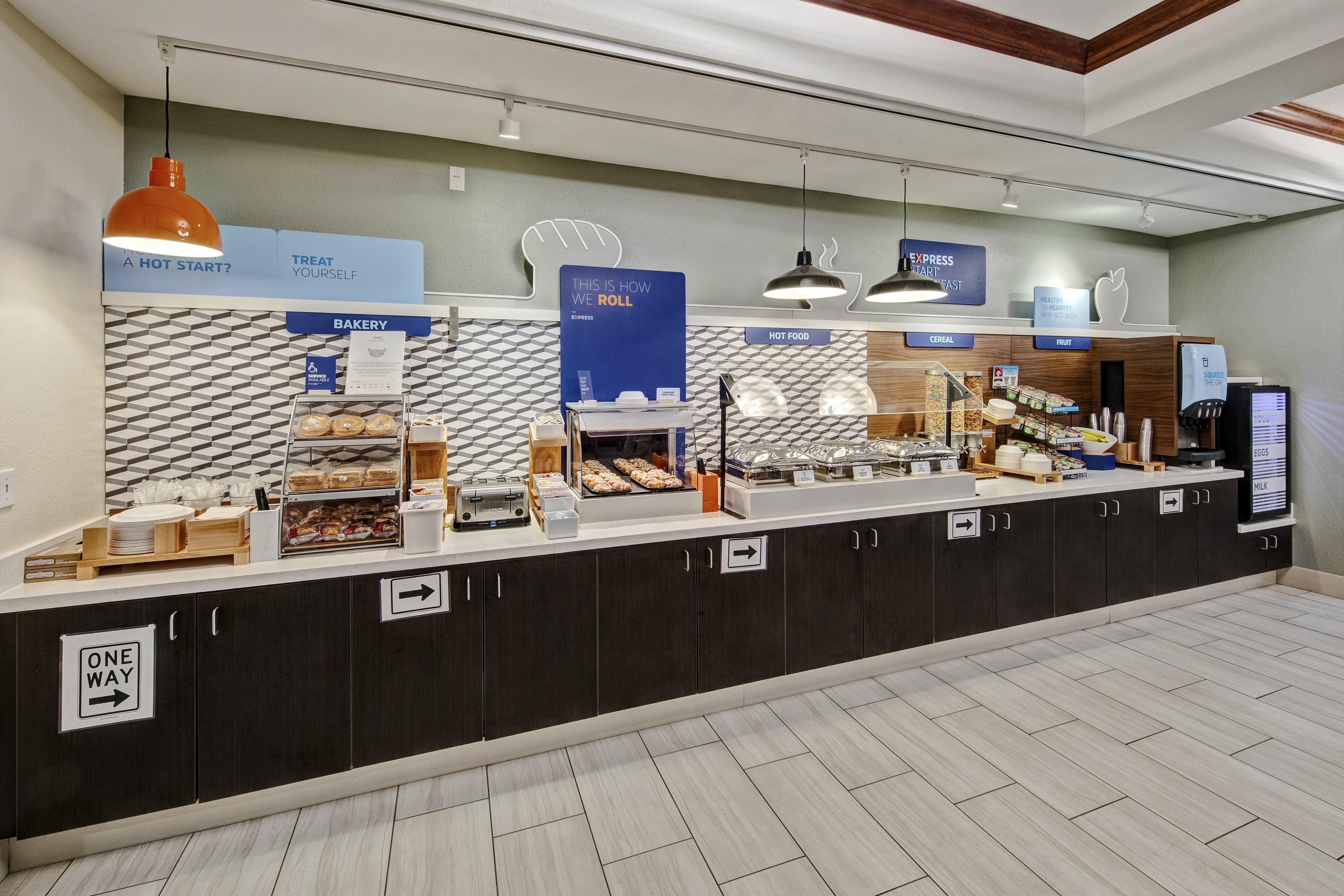 Holiday Inn Express Hotel Suites Clarksville 14/61