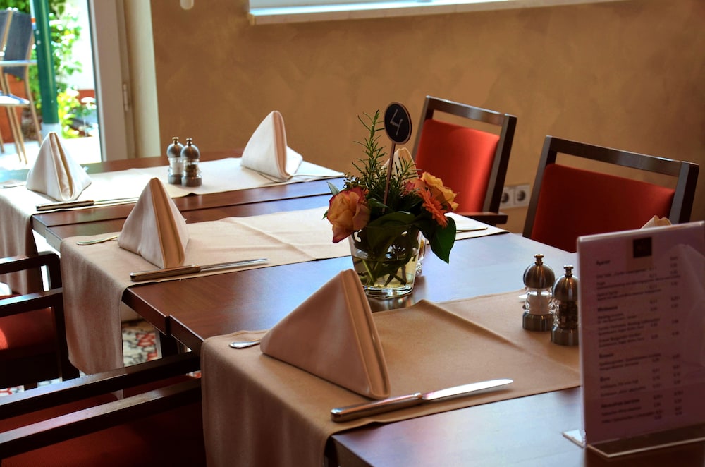 Hotel Lowengarten 35/64