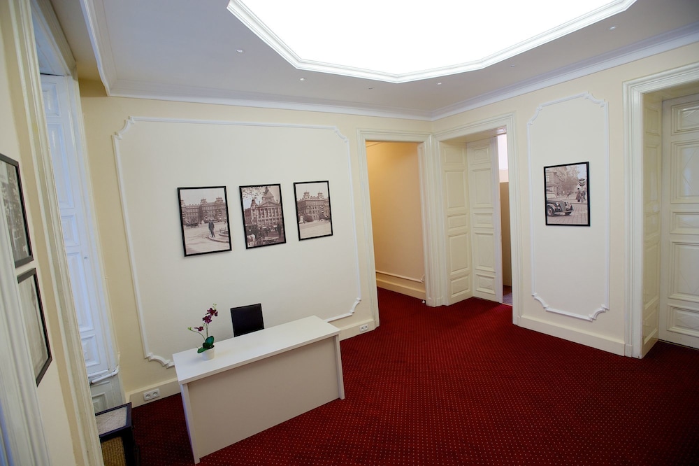 Andrássy Thai Hotel 26/27