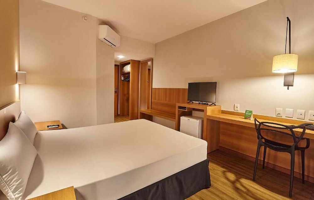 غرفة قياسية بسرير مزدوج، HOTEL NACIONAL INN BAURU 4/6
