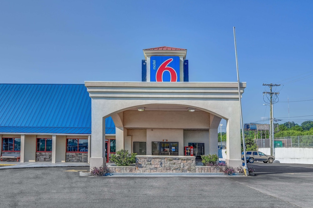 Motel6 Calhoun, GA in CALHOUN - GA