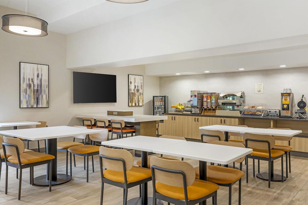 restaurant cafeteria