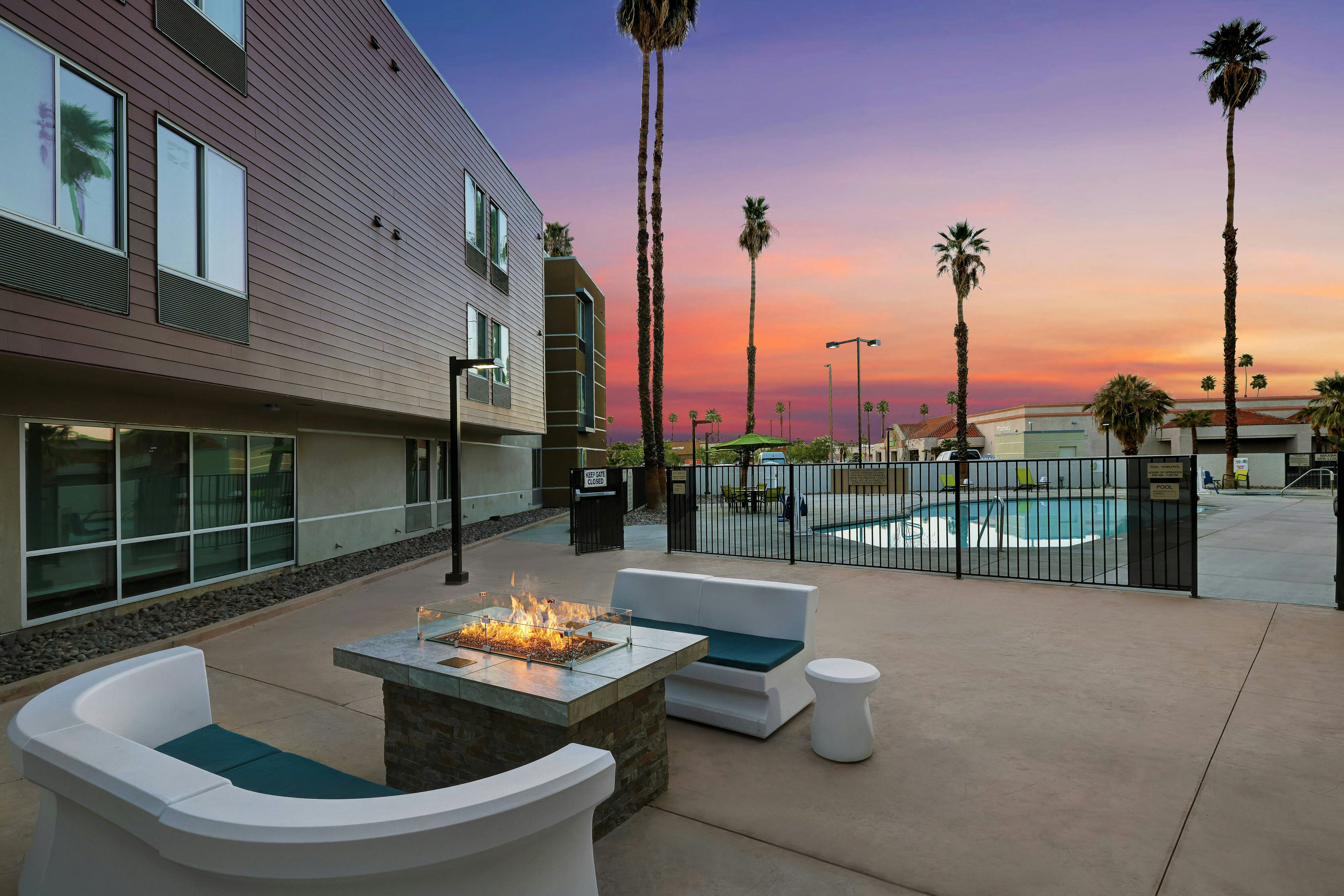 SpringHill Suites by Marriott Palm Desert 53/54