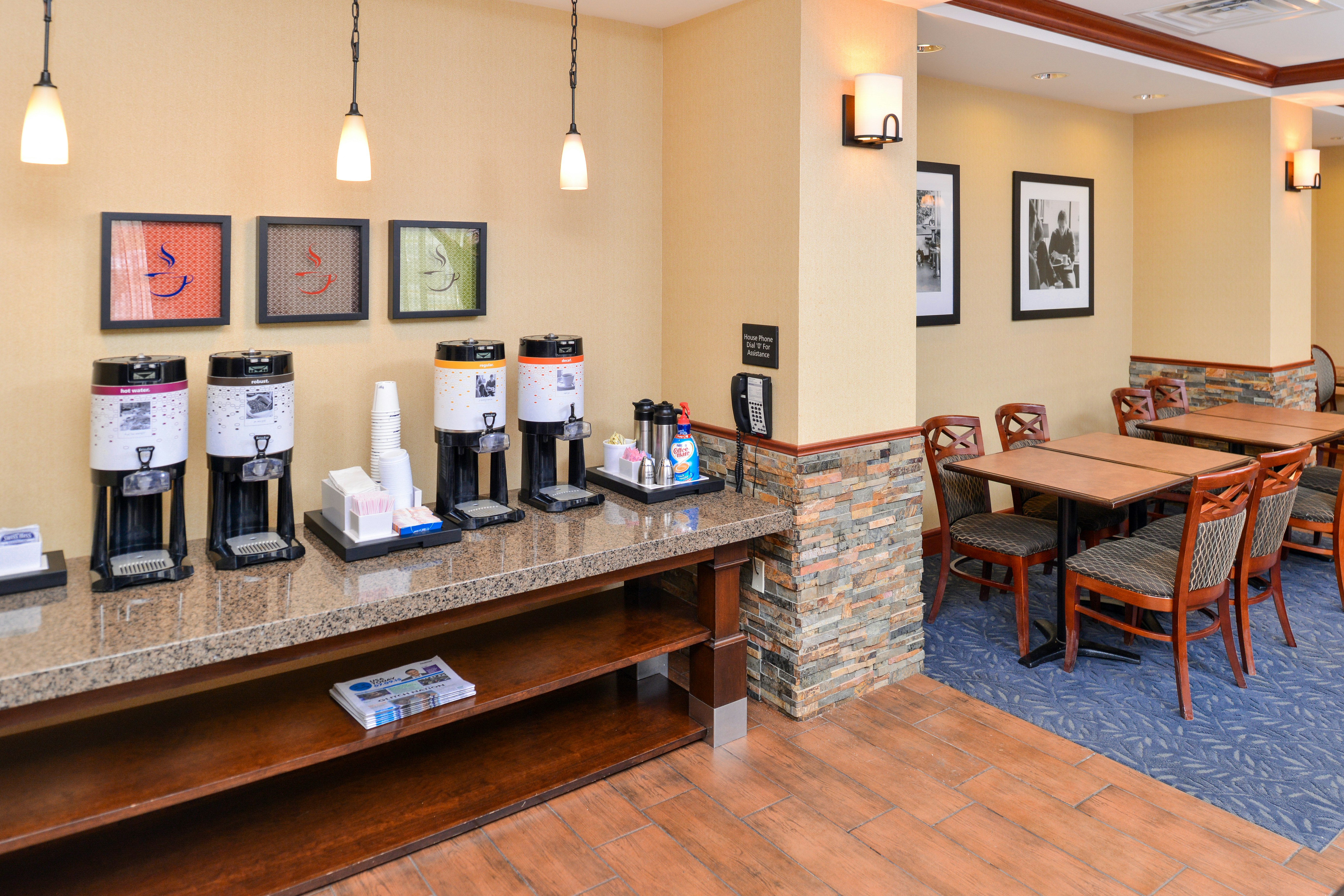 Hampton Inn Evanston 14/23