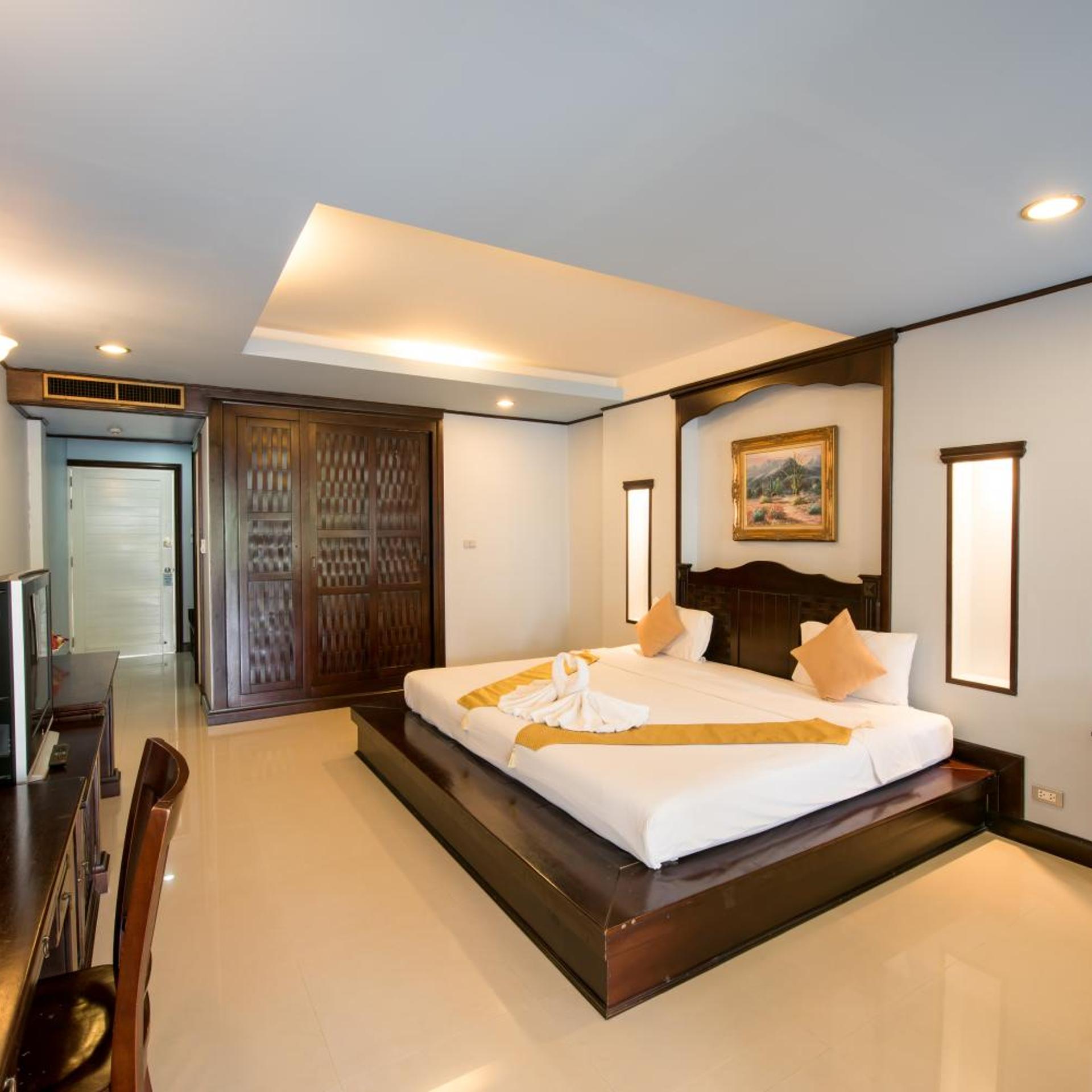 Standard, Double or Twin Bed