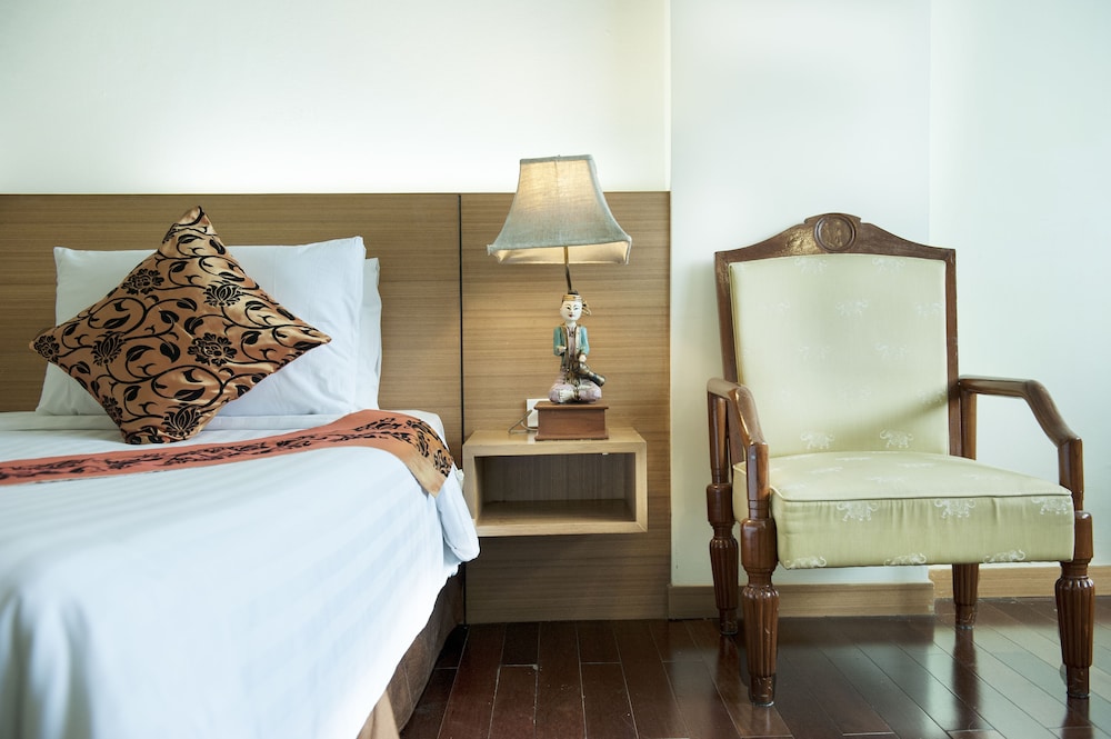 P2 BOUTIQUE HOTEL 12/78