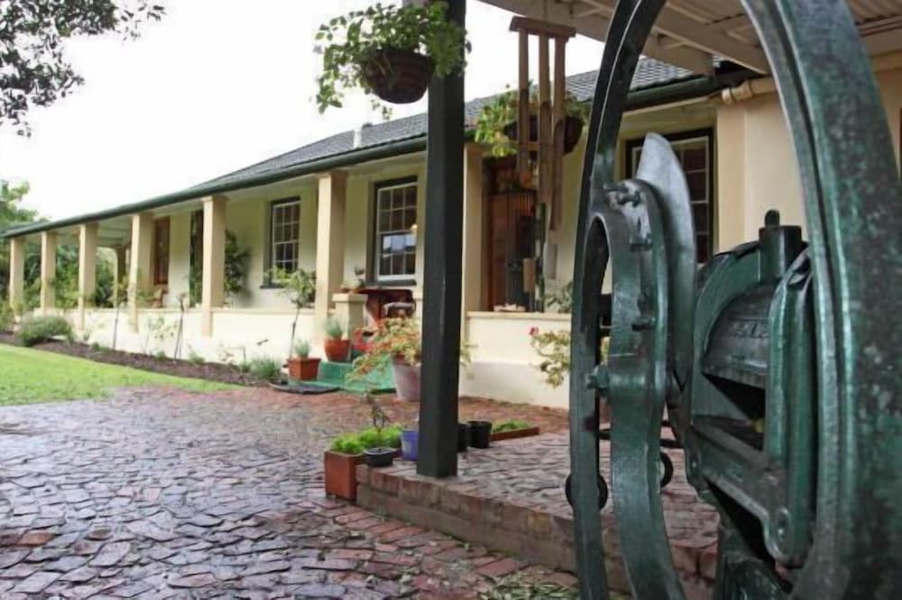 The Old Trading Post - Guest House 42/50