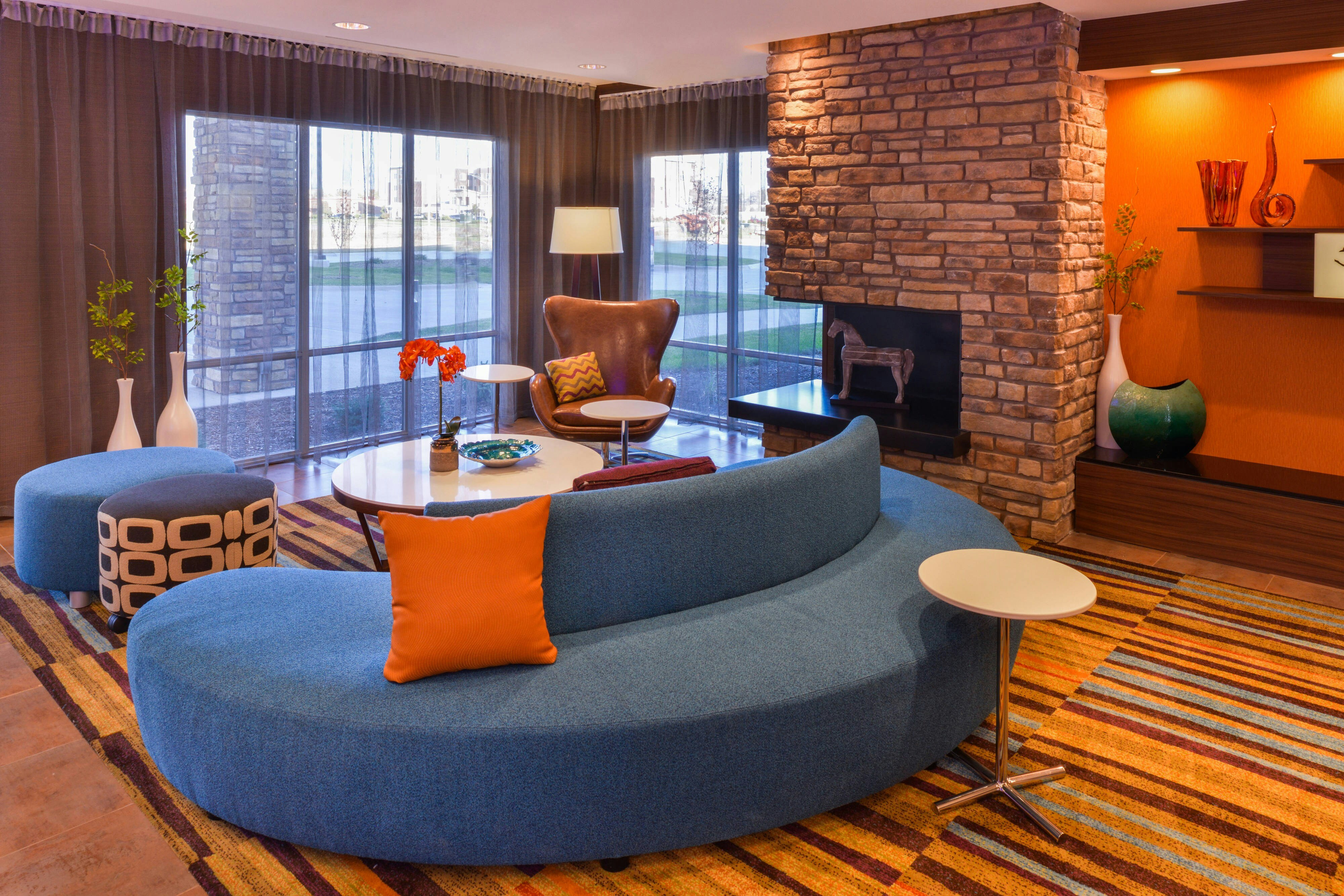 FAIRFIELD INN & SUITES CORALVILLE 34/49